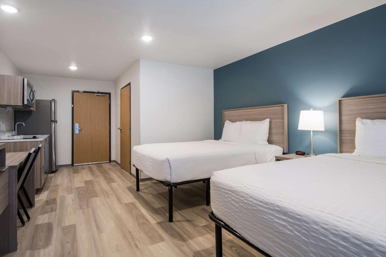 Woodspring Suites Portland Vancouver Bagian luar foto