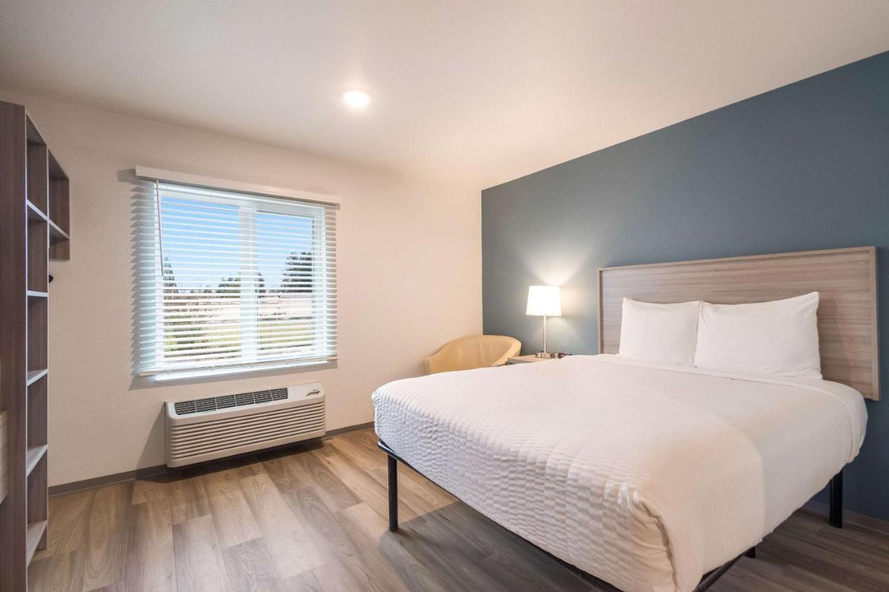 Woodspring Suites Portland Vancouver Bagian luar foto